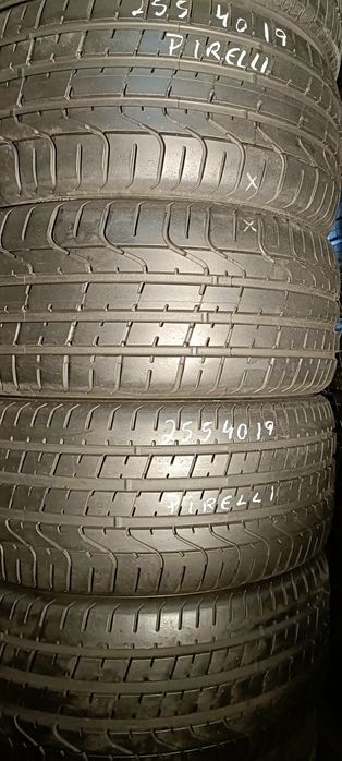 Pneus  255/40/19