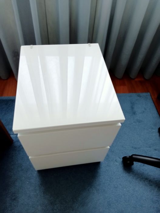 Mesa cabeceira Malm 
Cómoda c/2 gavetas, branco, 40x55 cm
