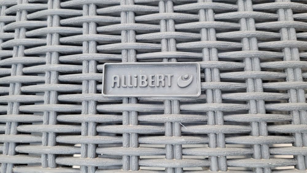 Meble ogrodowe kanapa, stolik i 2 fotele - USZKODZONE.