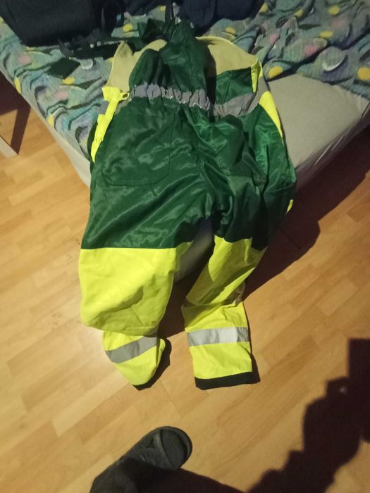 Spodnie robocze ogrodniczki ocieplane
