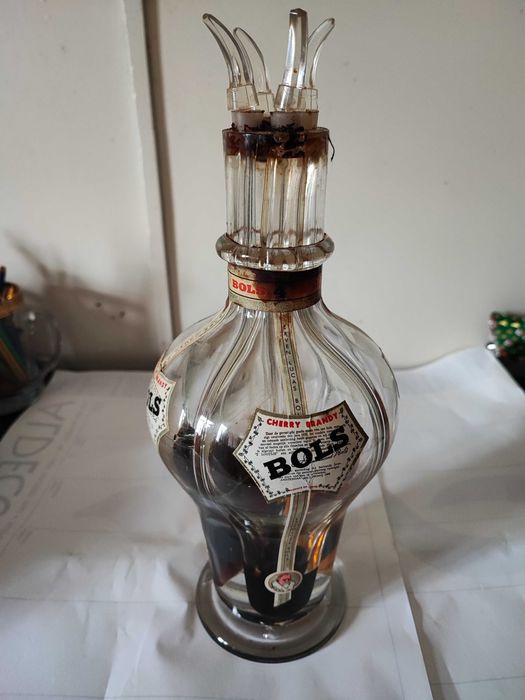 Garrafa antiga, para coleção, muito interessante