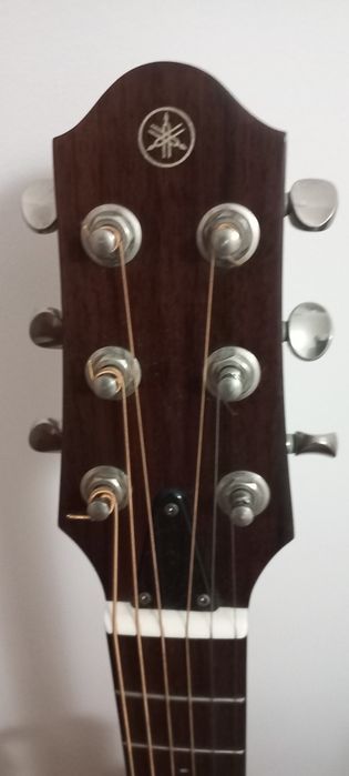 Guitarra Yamaha SLG200S