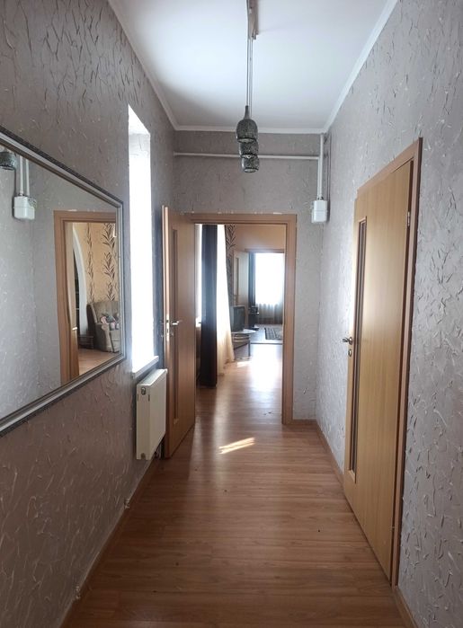 Будинок в центрі селища Солотвин під бізнес