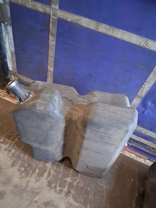 Zbiornik do adblue zdemontowany z Man Tgx 2015