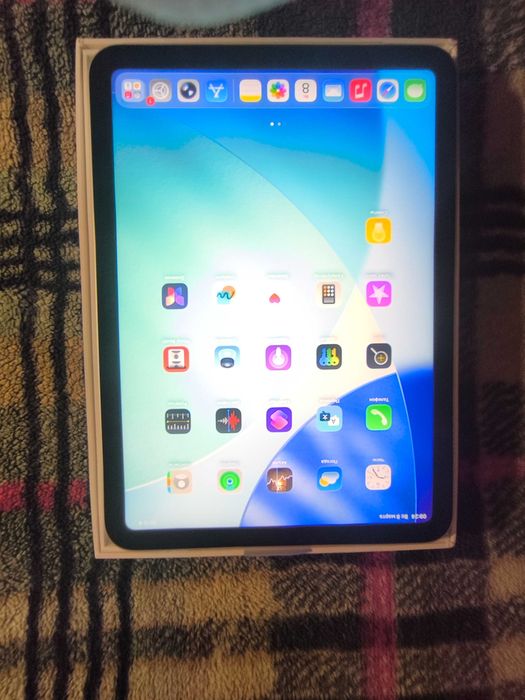 iPad 11 silver 256GB