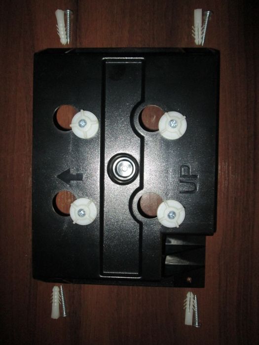 Настенное Крепление для 19",22" TV.