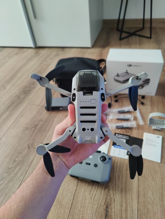 Dron DJI Mini 2 SE Fly More Combo - gwarancja, jak nowy