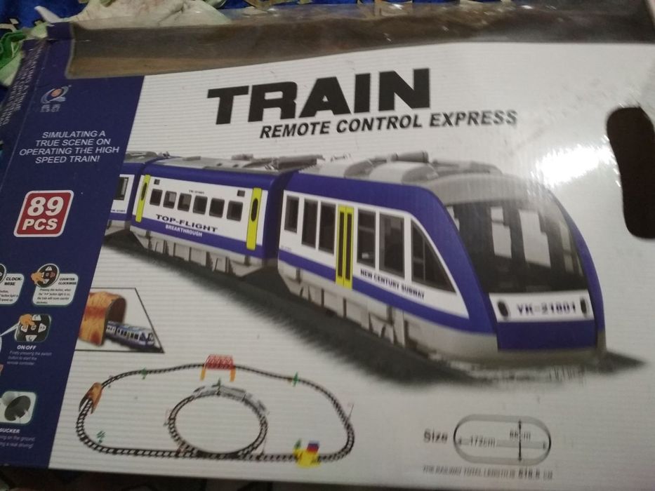 Продам дитячу залізницю на батарейках