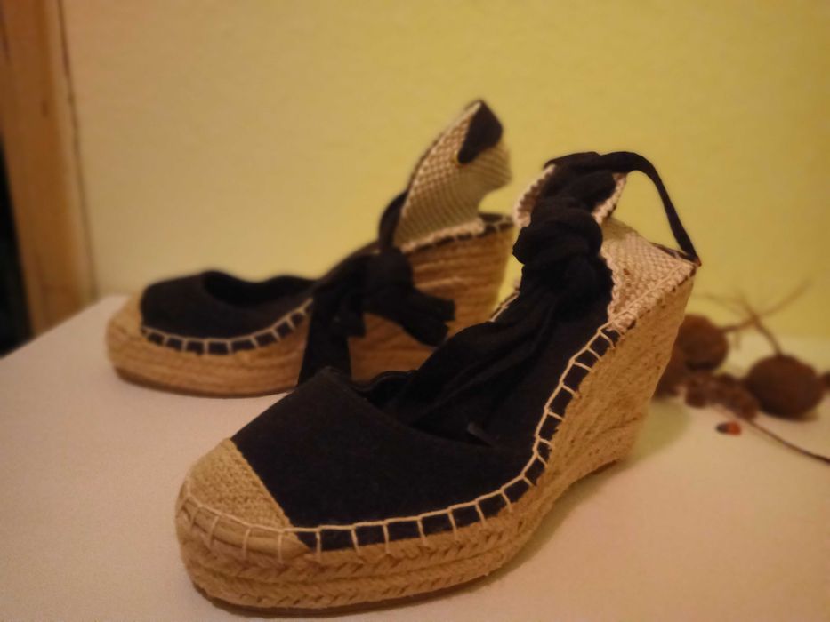 Vende-se Alpercatas pretas