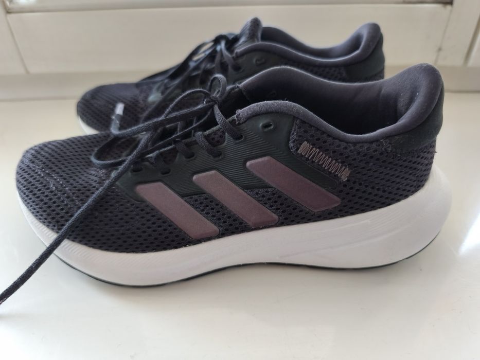 Buty sportowe Adidas rozmiar 36.5