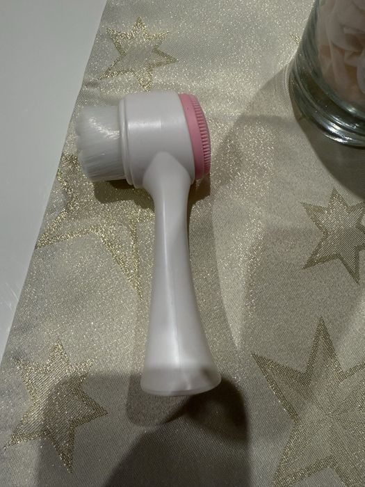 Szczoteczka do czyszczenia twarzy XimiVogue * Róż