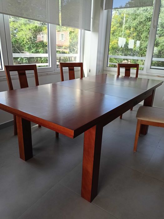 Mesa de jantar em madeira  com 6 cadeiras64752271413890120