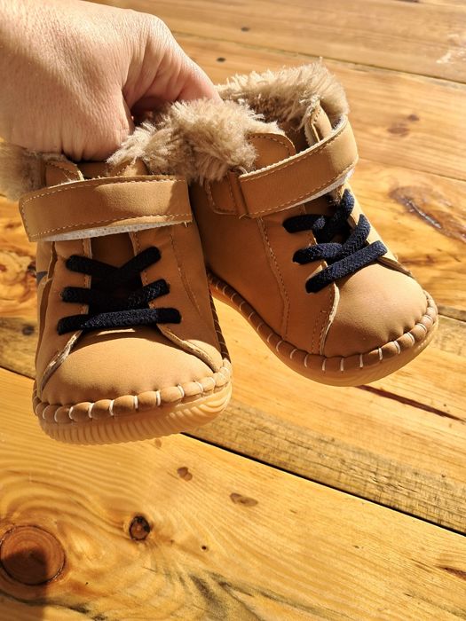 Зимові черевички для малюків