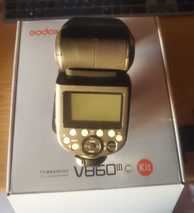 Flash Godox V860 III-C