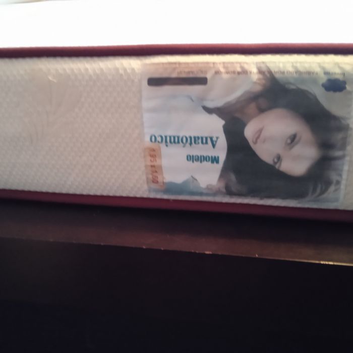 Cama de casal com colchão