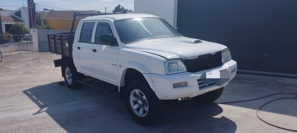 Mitsubishi L200 4x4 2005 260.000km LER DESCRIÇÃO ATÉ AO FIM