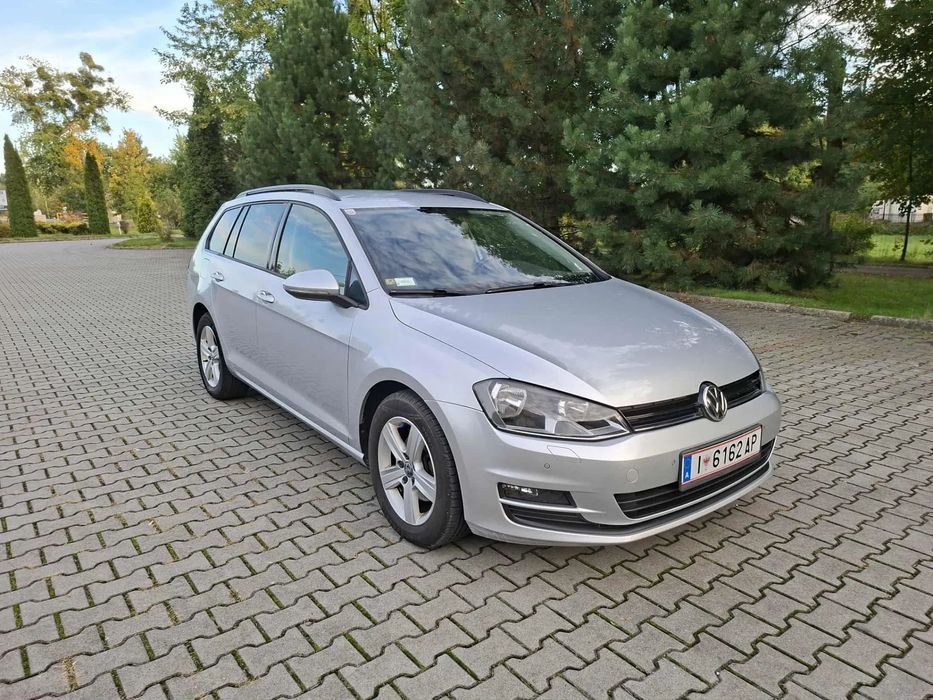 Volkswagen Golf podgrzewane fotele, nawigacja, serwisowany