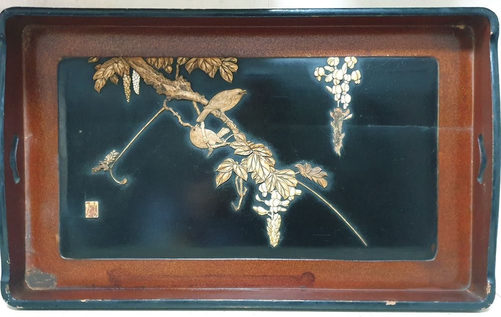 Lindissimo antigo tabuleiro asiático em charão embutidos preciosos