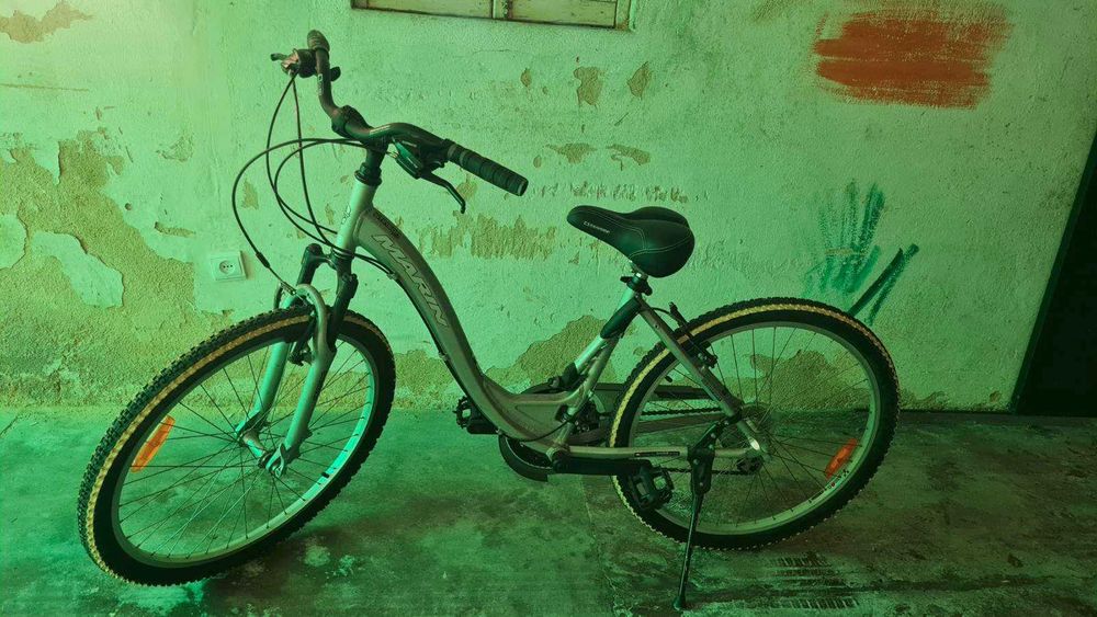 Bicicleta de passeio Marin Stinson Euro