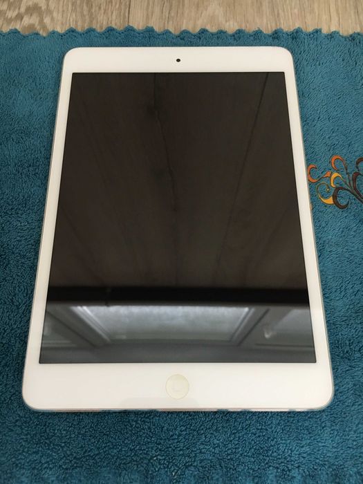 Планшет Apple iPad mini 1 16gb Wi-Fi Silver