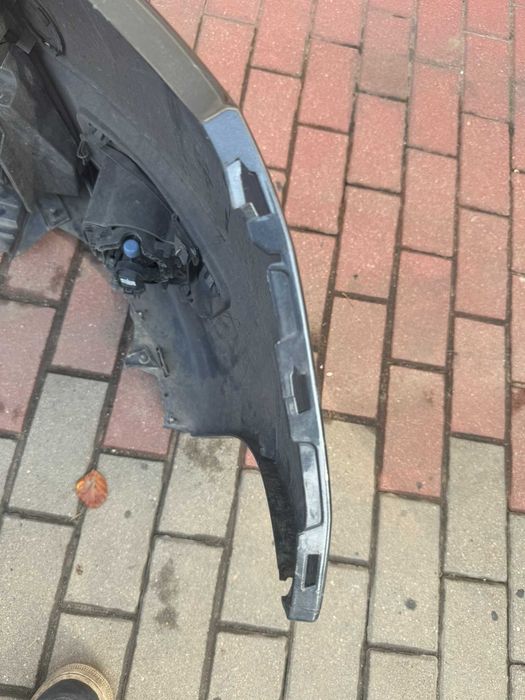 Zderzak kompletny przód Dacia Logan 2013