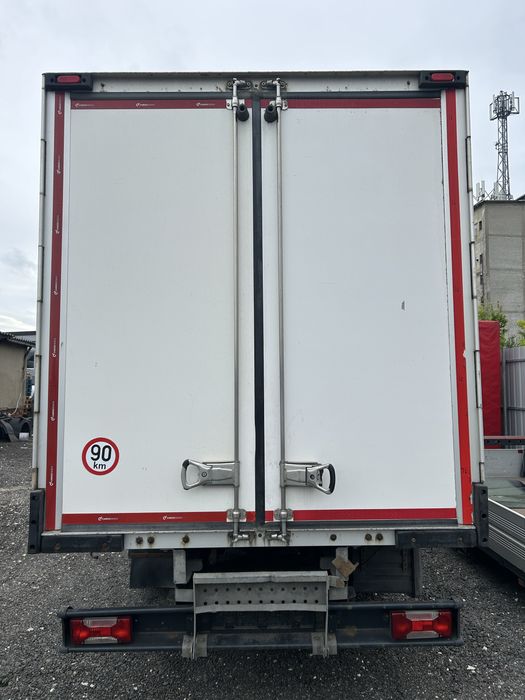 Izoterma Chlodnia Kontener Zabudowa Carrier Supra 750 MT Iveco Daily