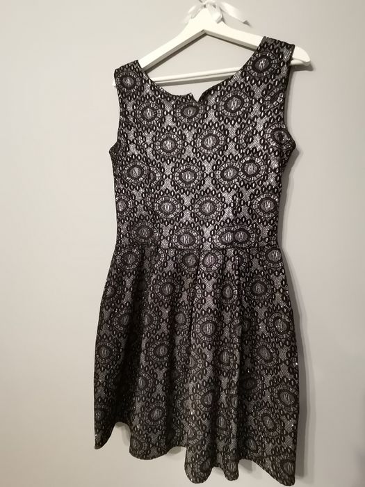 Elegancka sukienka rozm M