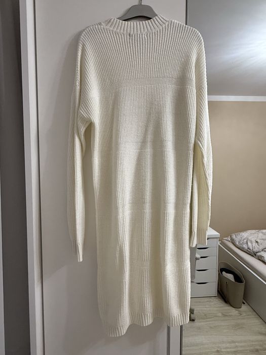 Sukienka kremowa Asos
