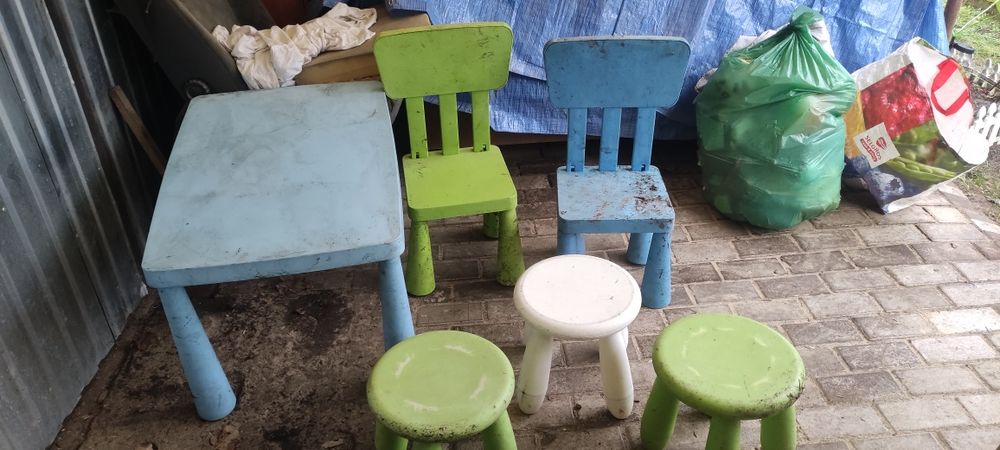 Stolik Ikea taborety krzeselka