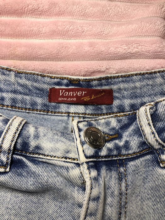 Літні джинсові шорти