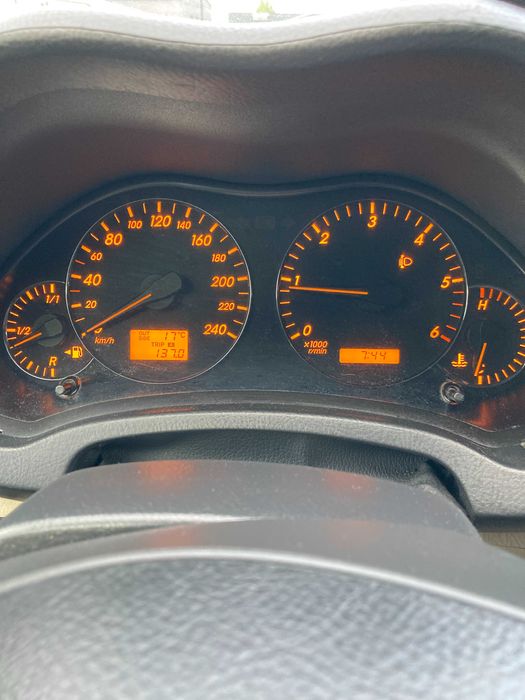 Toyota avensis t25