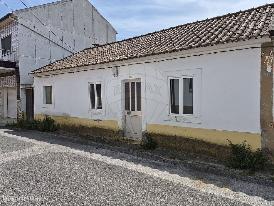 Moradia T2 para venda — Brogueira, Parceiros De Igreja E Alcorochel, Santarém
