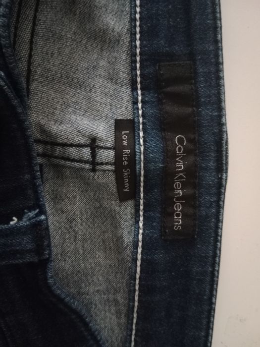 Calvin Klein S M 28 32 jeansy spodnie jeansowe granatowe