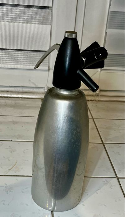 Syfon  na naboje PRL