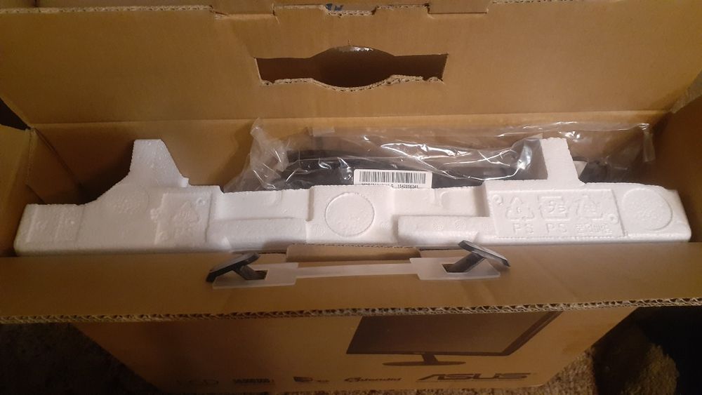 ASUS  монитор  ,новый.