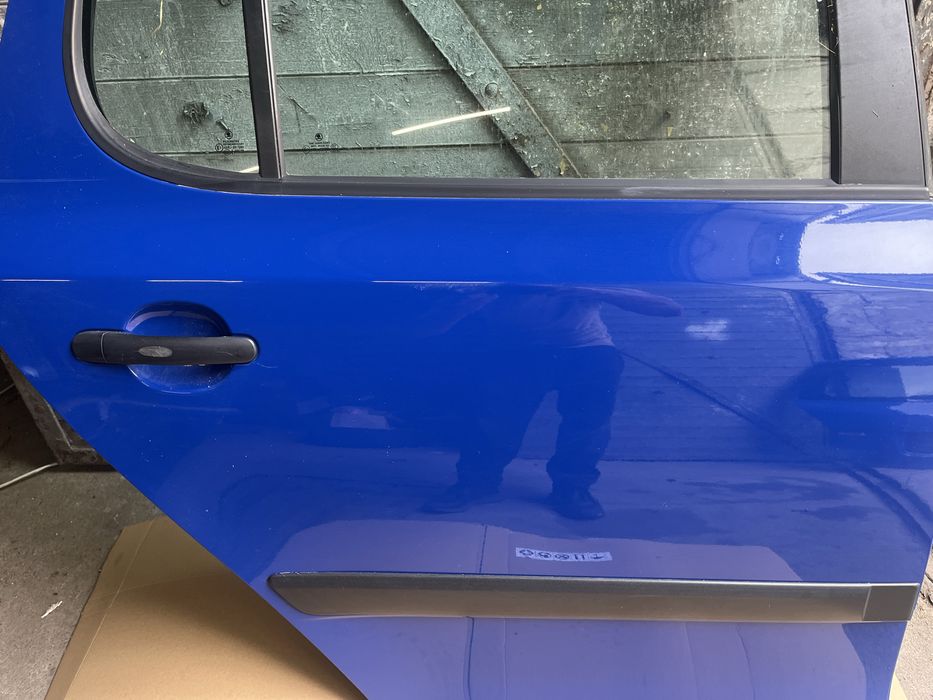 Drzwi tylne prawe Fabia II kolor 4590