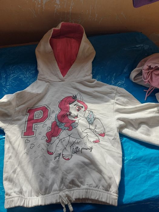 Bluzka z kapturem dresowa dziewczęca rozmiar 134 pony
