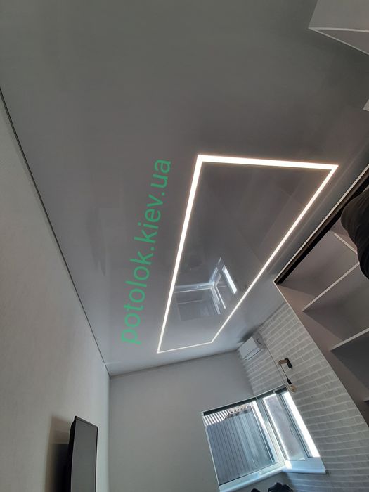 Натяжные потолки Голосеевский р-н. Ремонт потолка. Слив воды