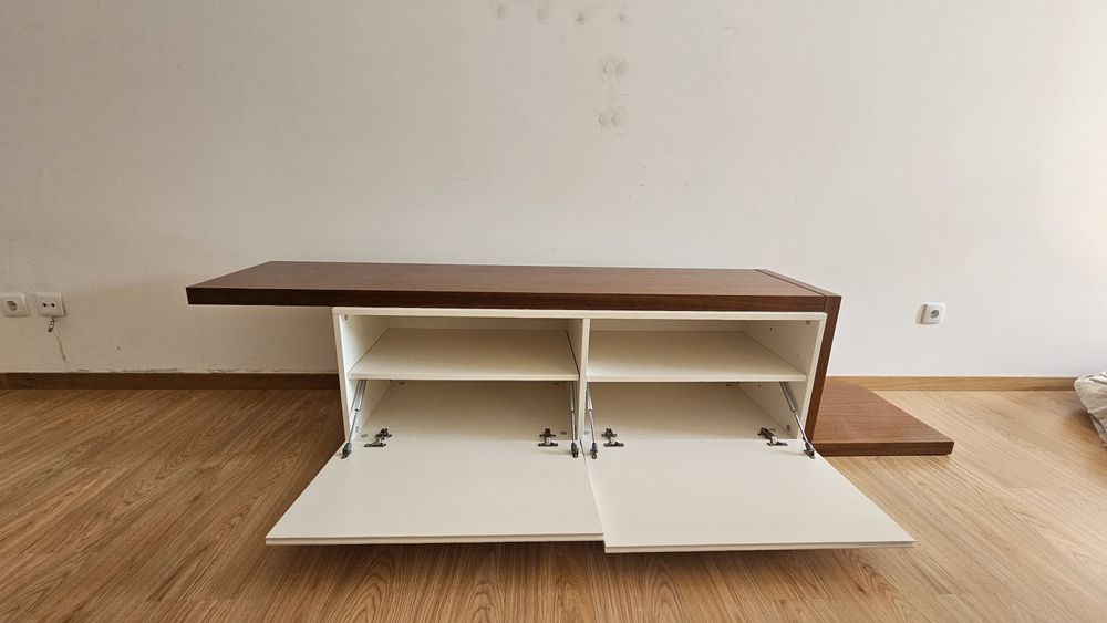 Conjunto móvel TV + mesa de centro em vidro
