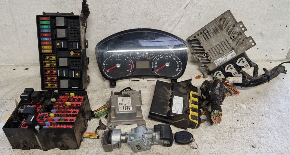 Zestaw Startowy Transit CONNECT I FL 11r  1.8 TDCI 9T11-12A650-DF