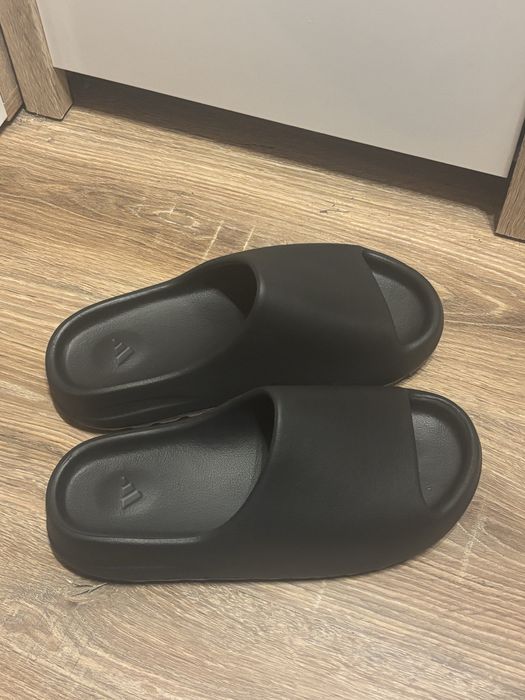 Yezzy slide rozmiar 46