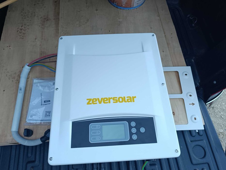 Falownik Zeversolar