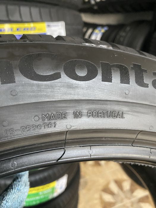 255/45/20 105W XL  Continental  ALL Season Contact