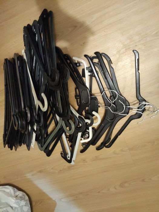 55 Cabides semi novos,variados