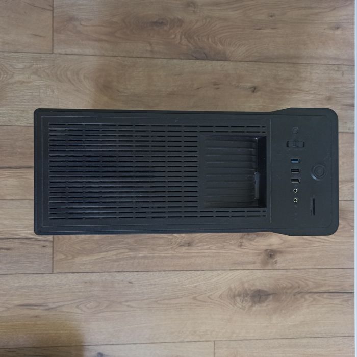 Komputer stacjonarny. 8GB i5-4690K GTX960 2GB 128GBSSD 1TBHDD