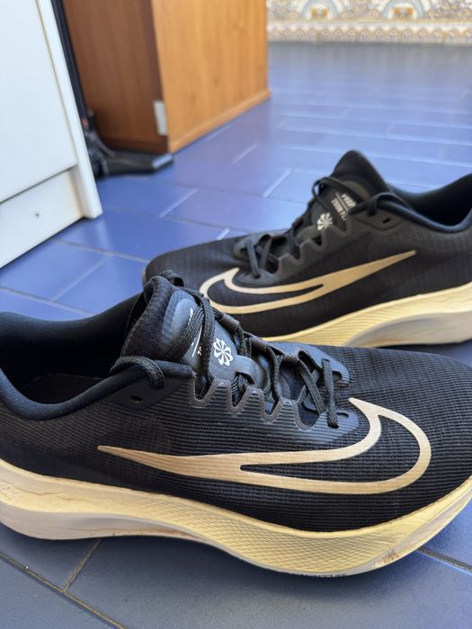 Tenis corrida NIKE FLY 5  (TAM 44)