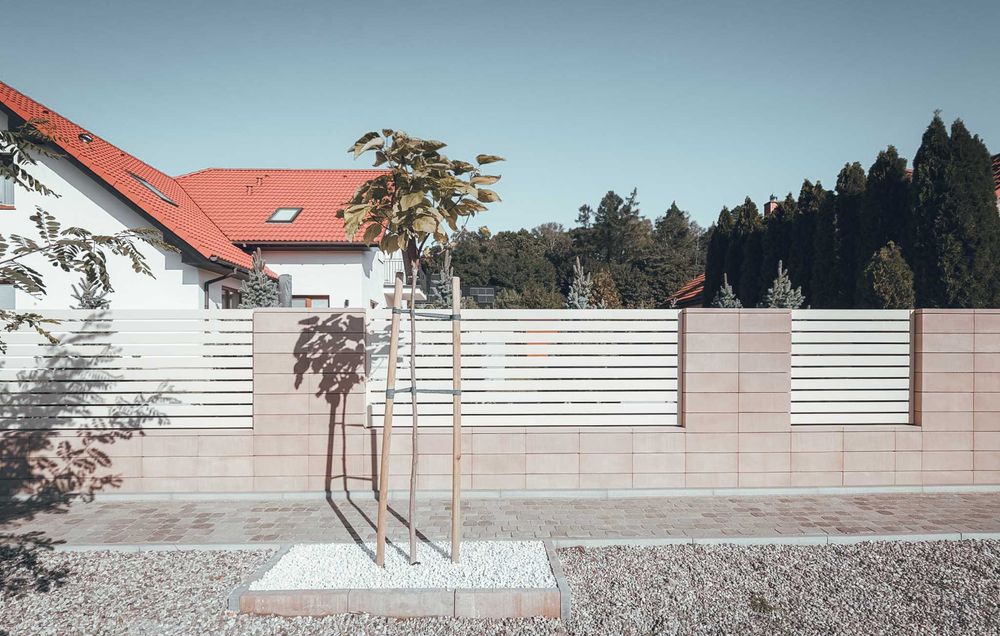 ogrodzenia nowoczesne, metalowe, palisadowe, aluminiowe