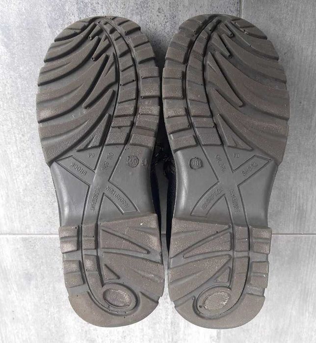 Б/у утепленные ботинки рабочие BRYES, Польша р. 40, стелька 26 см