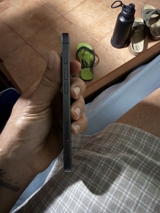 iPhone 17 265GB.