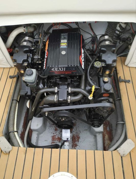 Crownline 210 ccr (com atrelado)